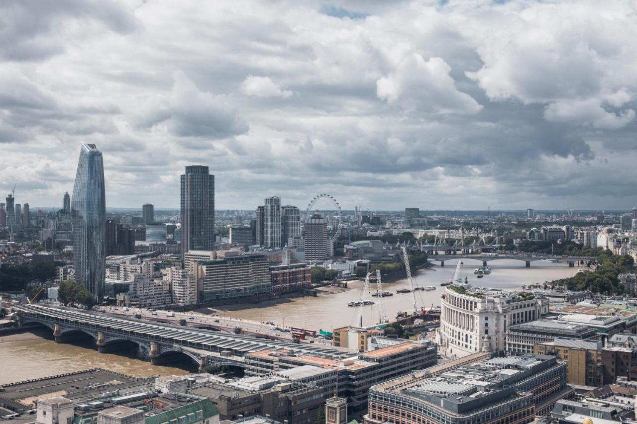 Hotel Citizenm Tower Of Londra Esterno foto
